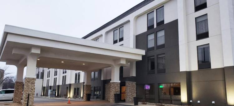 美居套房酒店-斯普林菲尔德 IL(MainStay Suites Springfield IL)图片