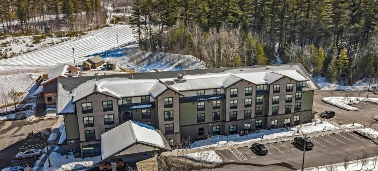 北康威万枫套房酒店(Fairfield Inn & Suites North Conway)图片