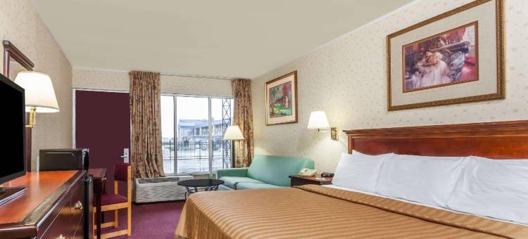 西摩Travelodge by Wyndham(Travelodge by Wyndham Seymour)图片