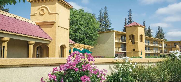 温德姆豪生-萨克拉门托市中心(Howard Johnson by Wyndham Sacramento Downtown)图片