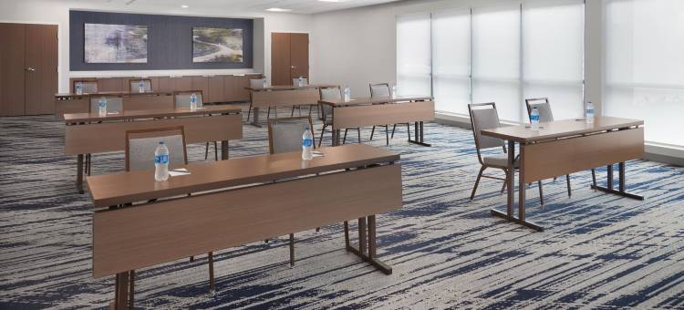 哥伦布唐普雷斯套房酒店(TownePlace Suites by Marriott Columbus)图片