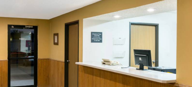 沃伦顿速8酒店(Super 8 by Wyndham Warrenton)图片