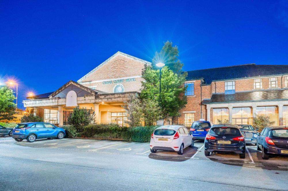 Cedar Court Bradford Hotel Over view