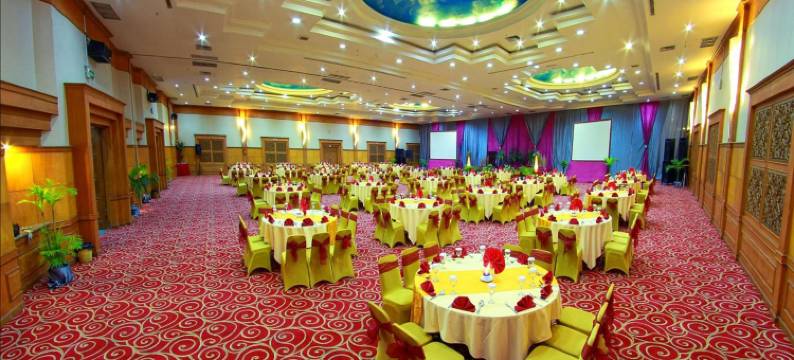 巴东洛基广场酒店(Rocky Plaza Hotel Padang)图片