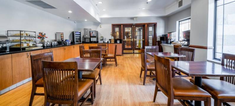 安大略省安大略米尔斯丽怡酒店(Country Inn & Suites by Radisson, Ontario at Ontario Mills, CA)图片