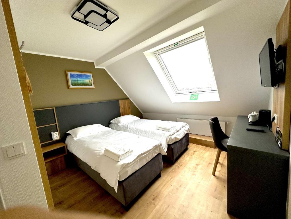 Home Inn HotelOver view