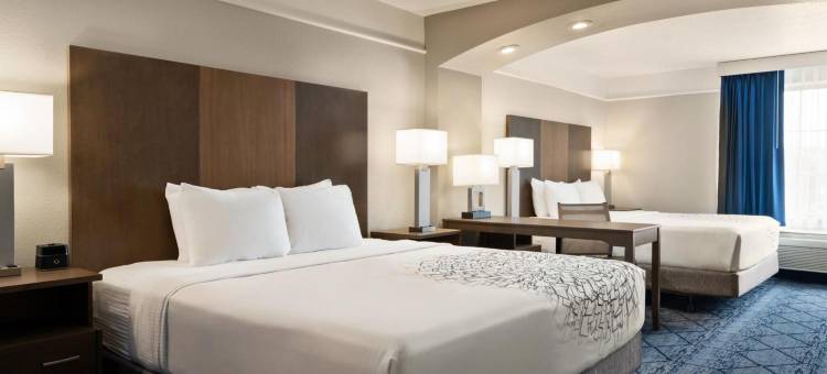 温德姆瓦提基水上乐园拉昆塔温德姆酒店套房(La Quinta Inn and Suites by Wyndham at WaTiki Waterpark)图片