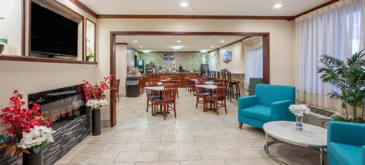 大急流城机场呗盟套房酒店(Baymont by Wyndham Grand Rapids Airport)图片