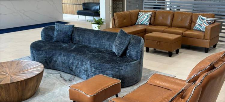 牛顿贝蒙特套房酒店(Baymont Inn & Suites Newton IA)图片