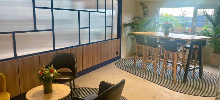 鲁昂瓦勒德勒伊美居酒店(Hôtel Mercure Rouen Val-De-Reuil)图片