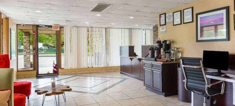 波科诺宾馆及宴会厅(Pocono Inn & Banquet - Stroudsburg)图片