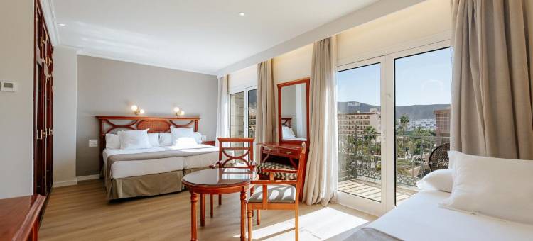 拉布兰达广场里维容酒店(Hotel Reveron Plaza)图片