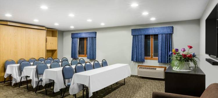 佩拉呗盟套房酒店(Baymont by Wyndham Pella)图片