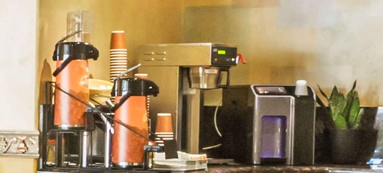 劳德代尔堡-奥克兰公园机场北戴斯酒店(Days Inn by Wyndham Fort Lauderdale-Oakland Park Airport N)图片