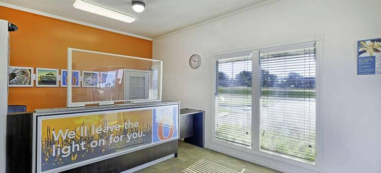 6号汽车旅馆苏利文，密苏里州(Motel 6 Sullivan MO)图片