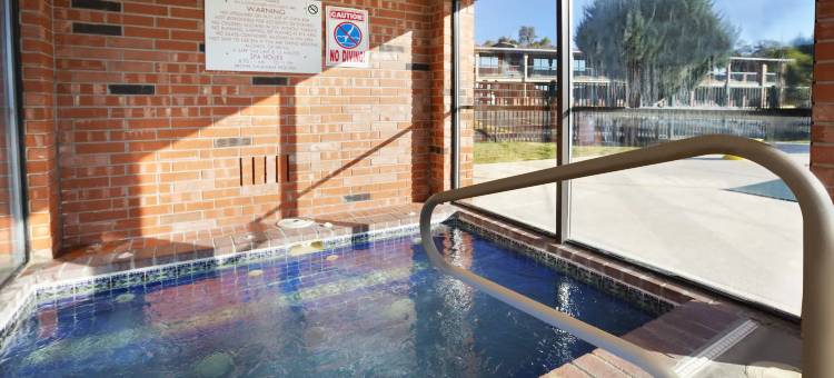 特立尼达戴斯套房酒店(Days Inn & Suites by Wyndham Trinidad)图片