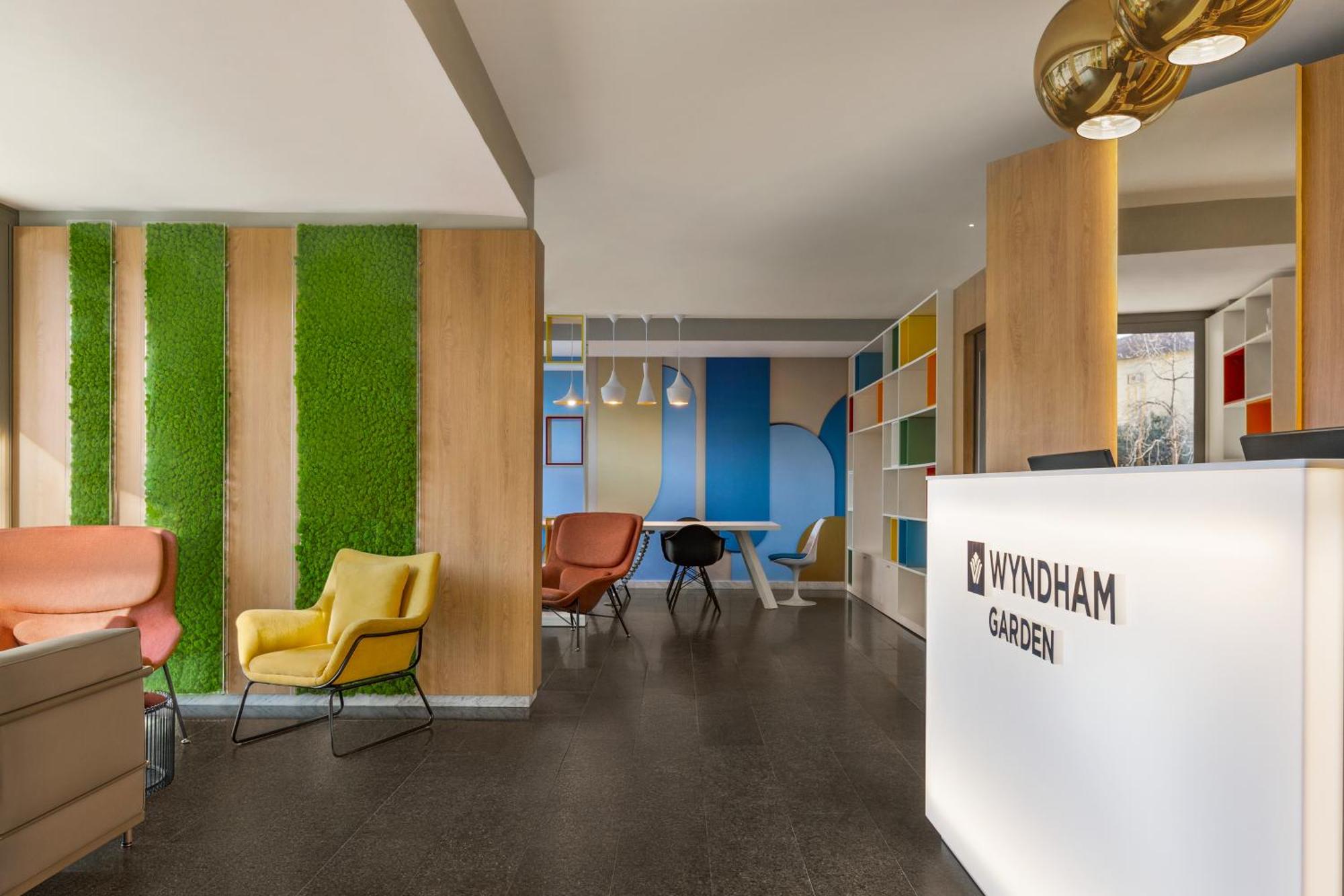 Wyndham Garden Florence Over view