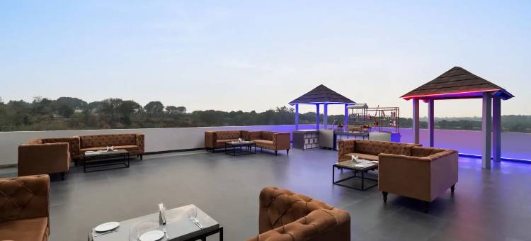 查谟维贾普尔温德姆华美达广场酒店(Ramada Plaza by Wyndham Jammu Vijaypur)图片