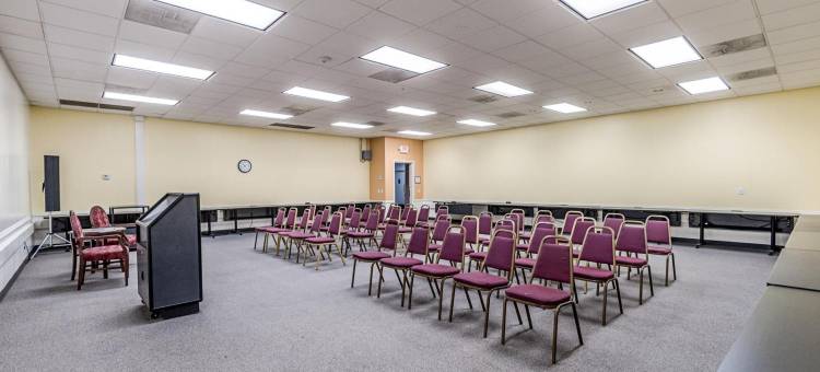 邓弗里斯/康迪科6号汽车旅馆(Motel 6 Dumfries, VA)图片