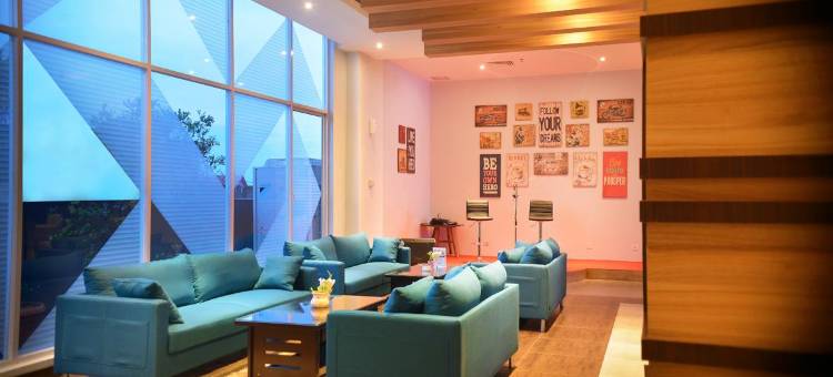 Ayola First Point Hotel图片