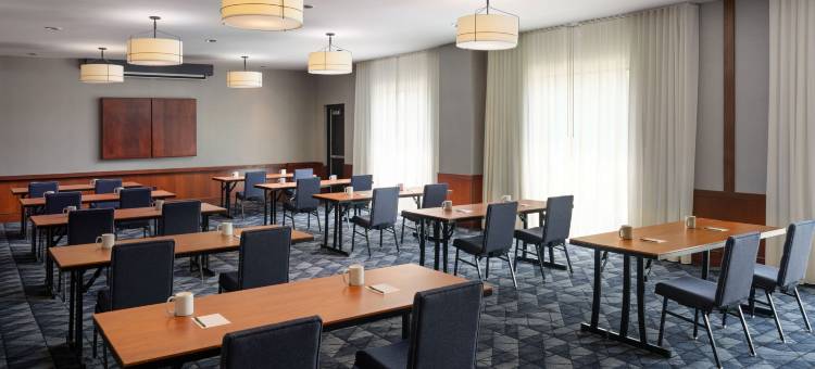 代顿大学万怡酒店(Courtyard Dayton-University of Dayton)图片