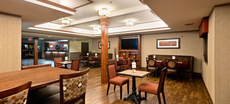 Holiday Inn Express 显示低(Holiday Inn Express Show Low)图片