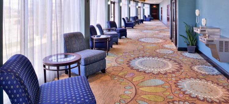 沃斯堡化石溪希尔顿逸林酒店(DoubleTree by Hilton Fort Worth Fossil Creek)图片