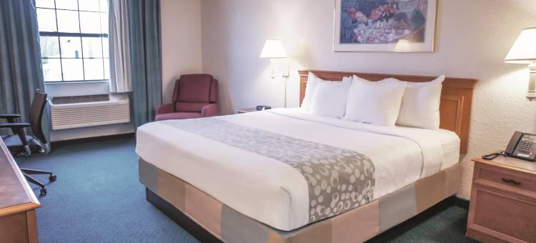 莫林机场拉昆塔温德姆酒店(La Quinta Inn by Wyndham Moline Airport)图片