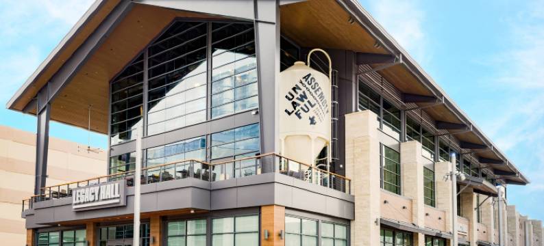 达拉斯普莱诺遗产西部万丽酒店(Renaissance Dallas at Plano Legacy West Hotel)图片