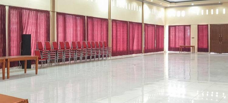 OYO1483布米贝尔米柏迈酒店(OYO 1483 Hotel Bumi Bermi Permai)图片