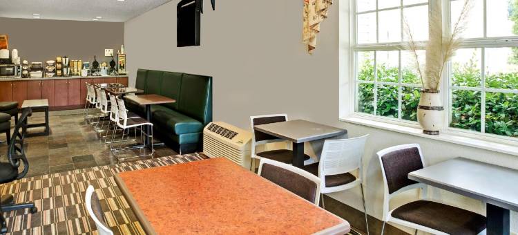 切罗基温德姆麦客达套房酒店(Microtel Inn & Suites by Wyndham Cherokee)图片