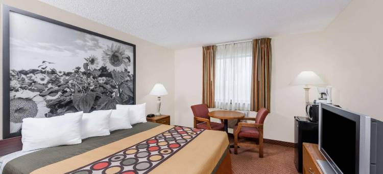 道奇城速8酒店(Super 8 by Wyndham Dodge City)图片