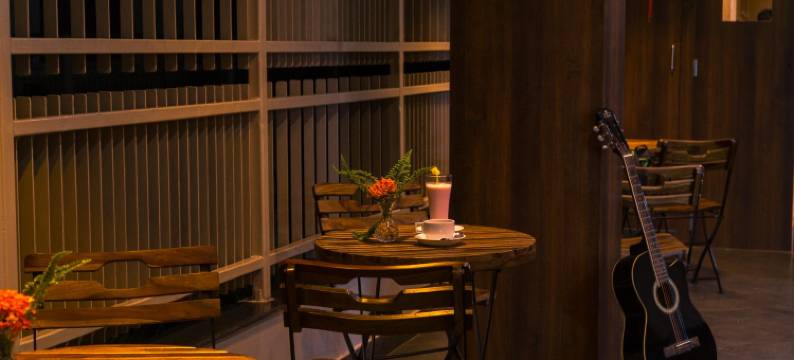 高莫哈大酒店(Hotel Gulmohar Grand)图片