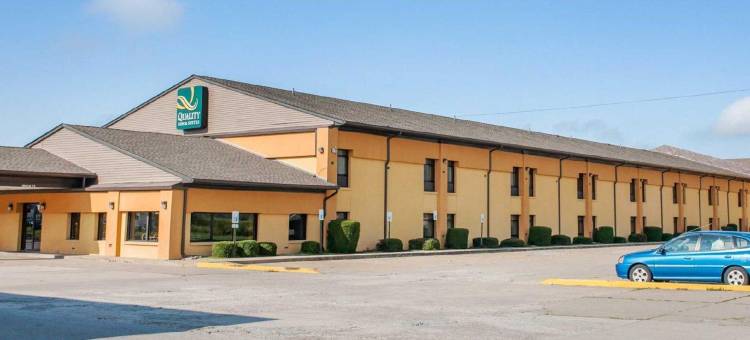 格林斯堡I-74凯艺套房酒店(Quality Inn & Suites Greensburg I-74)图片