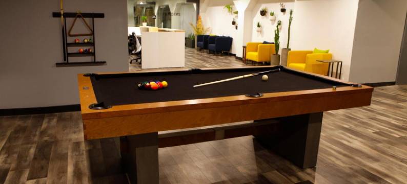 优雅仕客栈(Stay Classy)图片