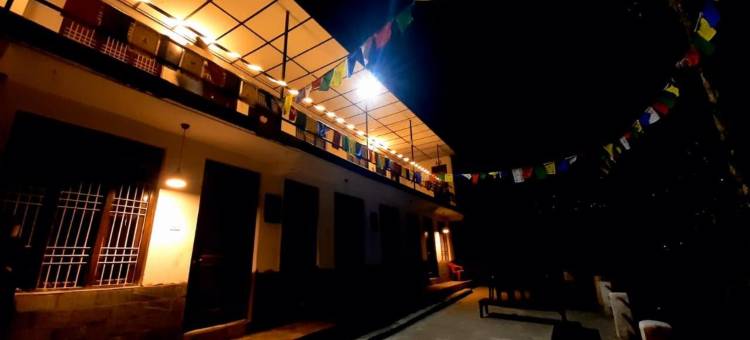 惊险狂热麦克劳德甘吉(Thrillomania Mcleodganj)图片