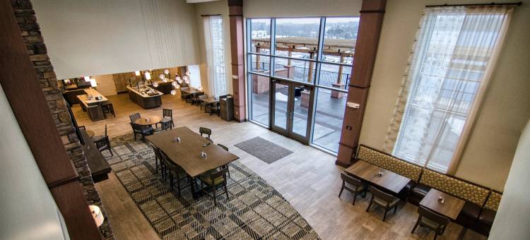 马凯特Staybridge套房酒店(Staybridge Suites Marquette)图片