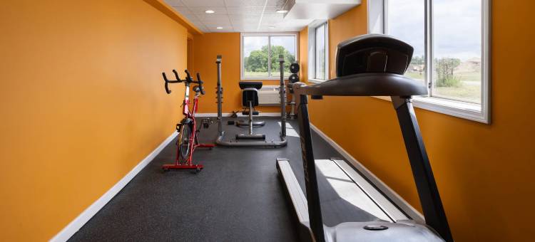 昆斯伯里乔治湖戴斯酒店(Days Inn by Wyndham Queensbury/Lake George)图片