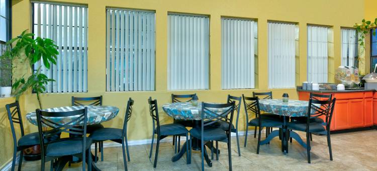 圣马科斯豪生酒店(Howard Johnson by Wyndham San Marcos)图片