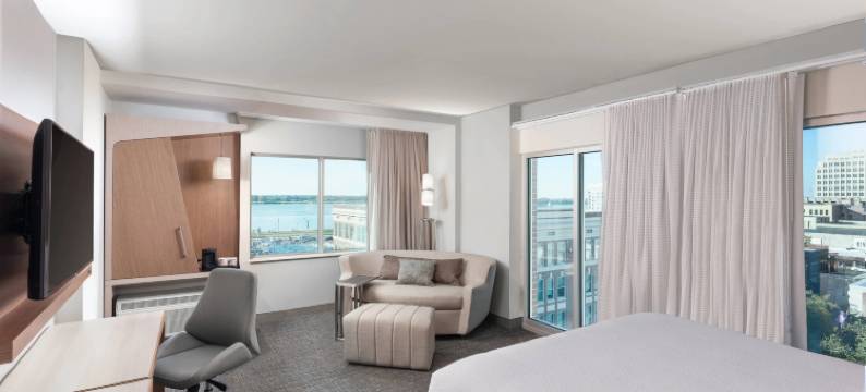 巴吞鲁日市区万怡酒店(Courtyard Baton Rouge Downtown)图片