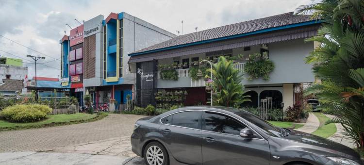 班加尔巴鲁红多兹Plus伊斯兰酒店(RedDoorz Syariah Plus @ Banjarbaru)图片