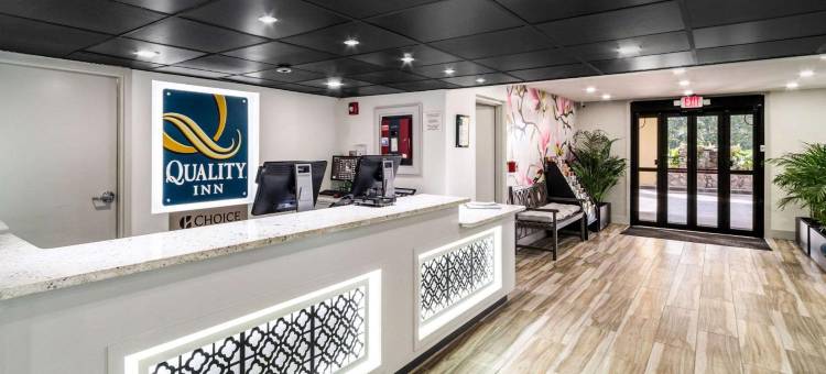 体育馆品质酒店(Quality Inn Coliseum)图片