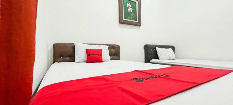 桑塔纳伊斯兰酒店(RedDoorz Syariah at Santana Stasiun Kepanjen)图片