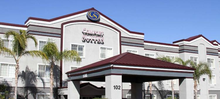 弗雷斯诺河滨公园舒适套房酒店(Comfort Suites Fresno River Park)图片