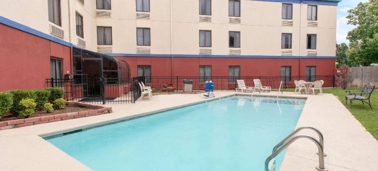 塔尔萨中心戴斯酒店(Days Inn by Wyndham Tulsa Central)图片