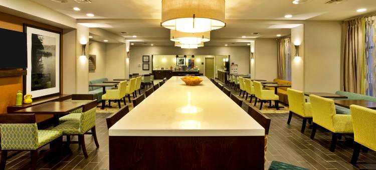 希尔顿欢朋酒店-尼亚加拉瀑布机场(Hampton Inn Niagara Falls/Blvd)图片
