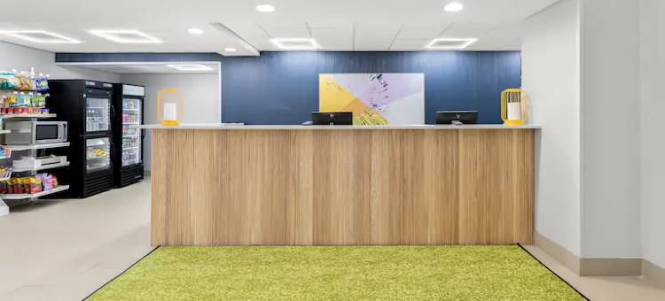 Spark by Hilton Tupelo图片