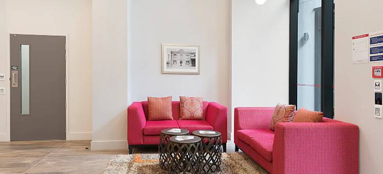 维多利亚西街华美达套房酒店(Ramada Suites by Wyndham, Victoria Street West)图片