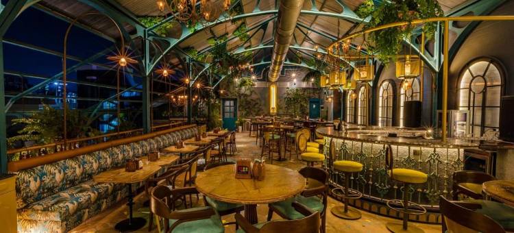 孟买金翅雀酒店(Goldfinch Hotel Mumbai)图片