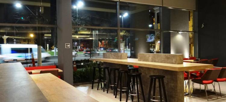 宜必思桑托斯瓦隆古酒店(Ibis Santos Valongo)图片